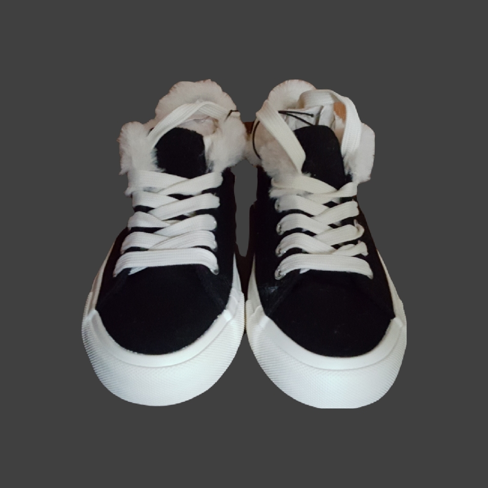 Zephyr Sneakers Black with Faux Fur Trim Lining Size 6.5 - Picture 8 of 10